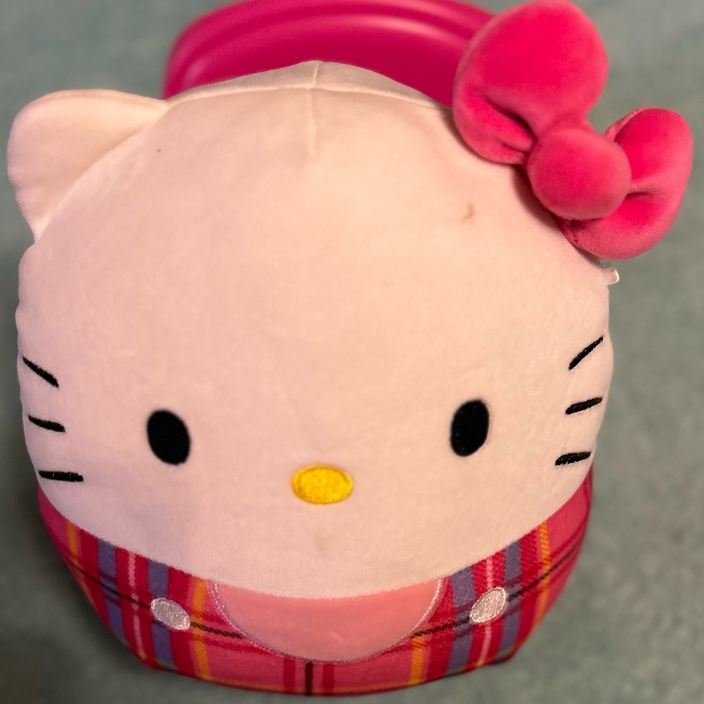 Squishmallows White and Pink Plush with Bow